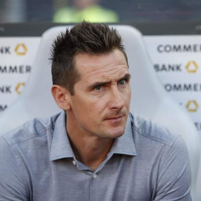 Image d'aperçu pour Officiel : Miroslav Klose prend la porte 