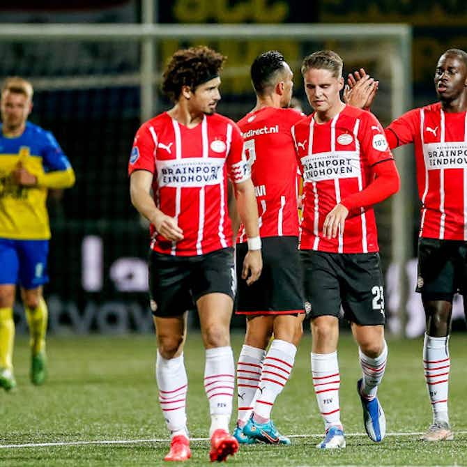 Image d'aperçu pour Le PSV ne laisse pas filer l'Ajax