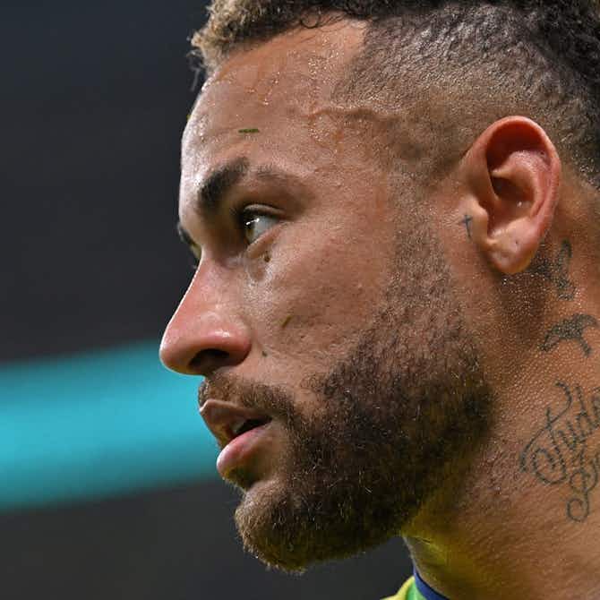 Anteprima immagine per Il tifoso che colpì Neymar con un sacchetto di ​🍿: “Volevo attirare la sua attenzione”