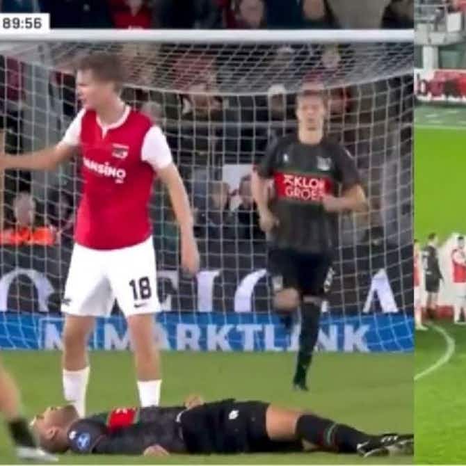 Imagen de vista previa para Bas Dost se desvanece de forma dramática y suspenden partido en la Eredivisie (VIDEO)