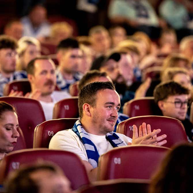 Vorschaubild für Fußball ist unser Leben: Gelungener Kinoabend mit Hunderten Schalkern