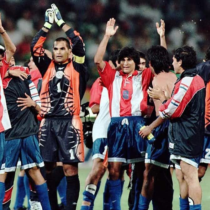 Imagen de vista previa para El paraguayo que ingresa junto con Kahn, Pirlo, Beckham y Zamorano al Salón de la Fama del Fútbol internacional