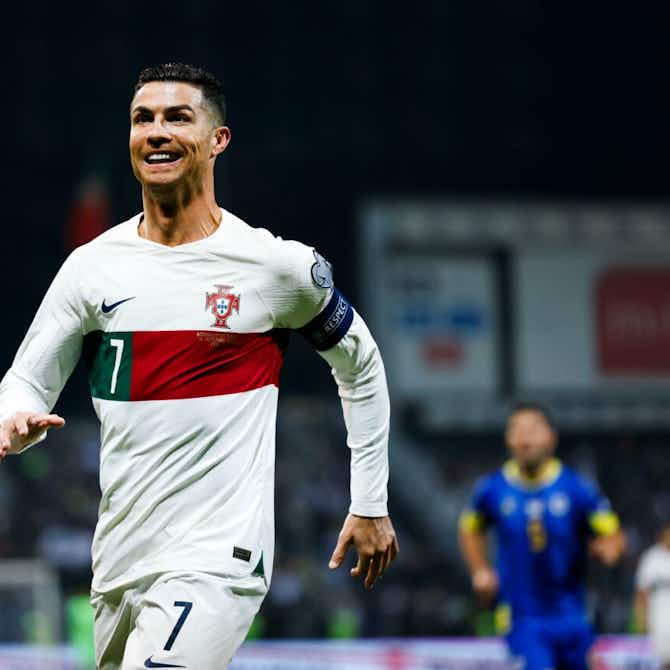 Imagen de vista previa para Portugal, con doblete de Cristiano Ronaldo, goleó a Bosnia y Herzegovina