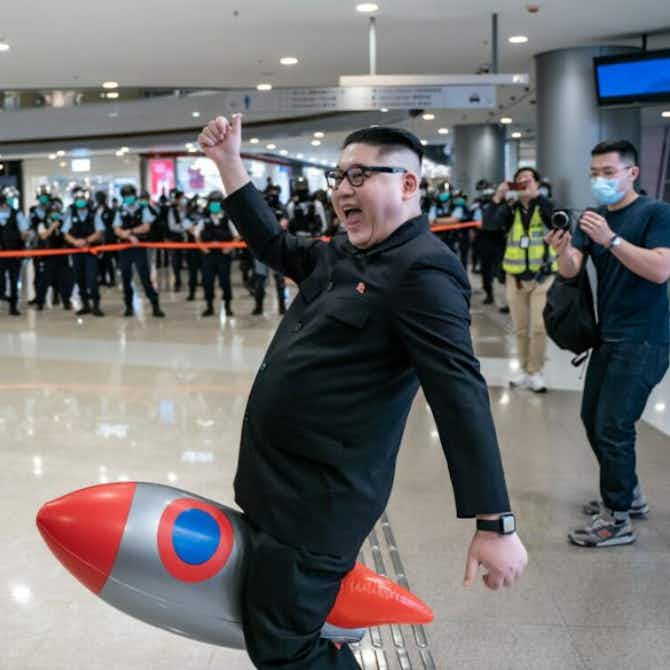 Vorschaubild für 🎥 Kim Jong-unbeteiligt: Rakete aus Korea schlägt voll ein