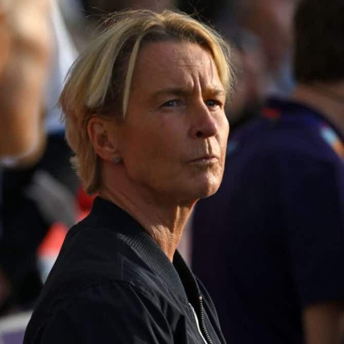 Vorschaubild für 🎥 EM-Kompakt: DFB-Trainerin kritisiert Uefa, Norwegen "am Boden zerstört"
