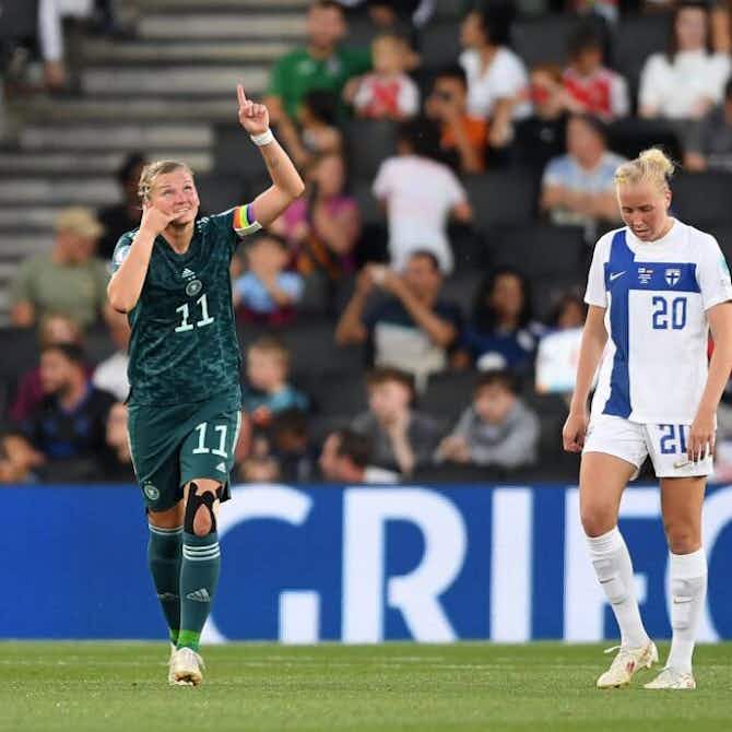 Vorschaubild für EM 2022: Debütantinnen schießen DFB-Frauen zum Sieg, Spanien jubelt