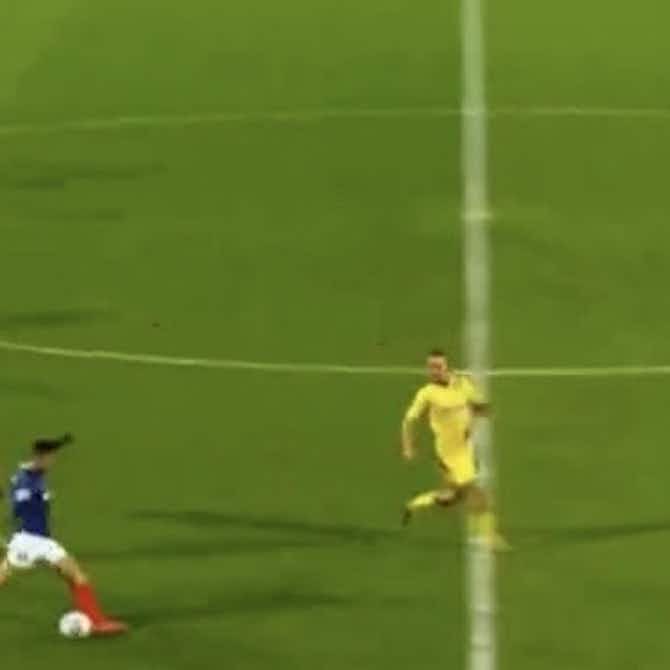 Anteprima immagine per 📸 La Zweite Liga regala un gol da cineteca: Skrzybski segna da 60 metri! 🤯
