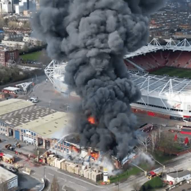 Anteprima immagine per 🎥Paura a Southampton, incendio vicino lo stadio: rinviata la partita