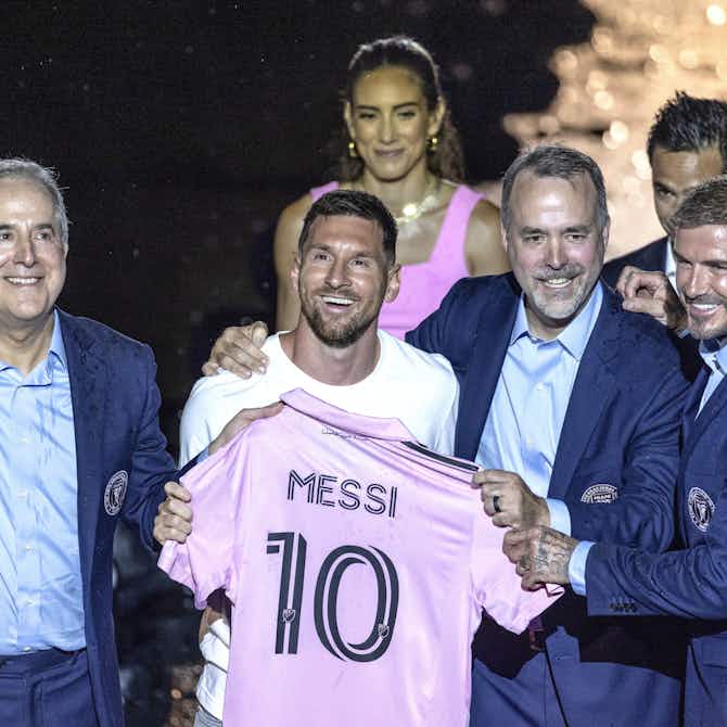 Anteprima immagine per Messi presentato ufficialmente all'Inter Miami, ovazione dei fan