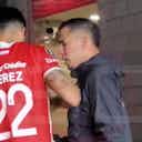 Imagen de vista previa para El intercambio de camisetas entre Michael Ortega y Enzo Pérez