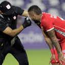 Preview image for Video: Tear gas invades the pitch as Copa Libertadores fixtures continue to occur in Colombia amid national protest