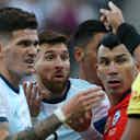 Vorschaubild für Chile-Verteidiger Gary Medel zum Doppel-Platzverweis mit Lionel Messi: "Ich dachte, dass wir nicht mal Gelb bekommen"