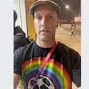 Pratinjau gambar untuk Jurnalis Amerika Dilarang Masuk Stadion Piala Dunia 2022 Qatar Karena Pakai Baju Gambar Pelangi LGBT