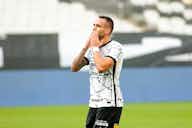 Imagem de visualização para Ídolo do Corinthians, Renato Augusto reestreava pelo clube há um ano com golaço; relembre