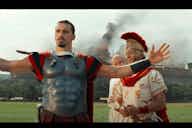 Imagem de visualização para Zlatan Ibrahimovic aparece como soldado romano em trailer do filme de Astérix e Obélix