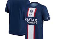 Image d'aperçu pour Officiel – Le PSG dévoile son maillot domicile de la saison 2022-2023